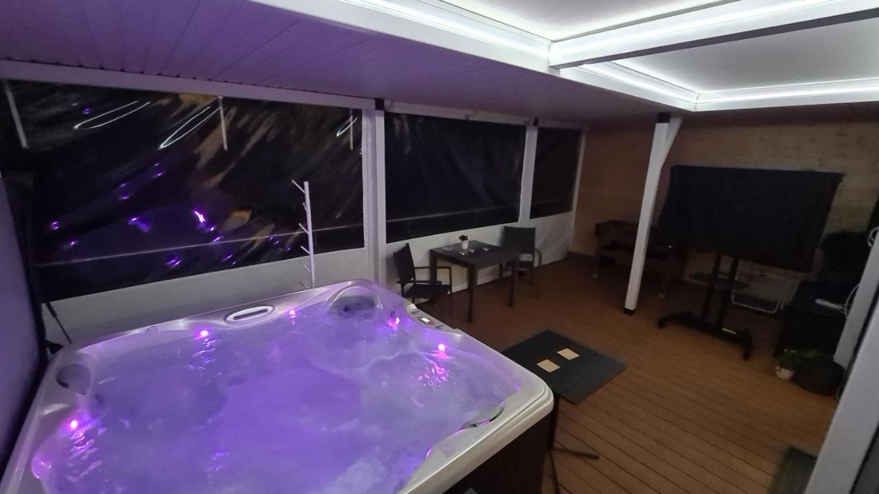 Apartament - Jacuzzi 제수프 외부 사진
